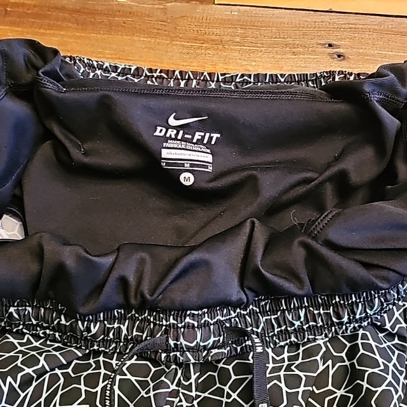 Nike running shorts - Picture 7 of 7